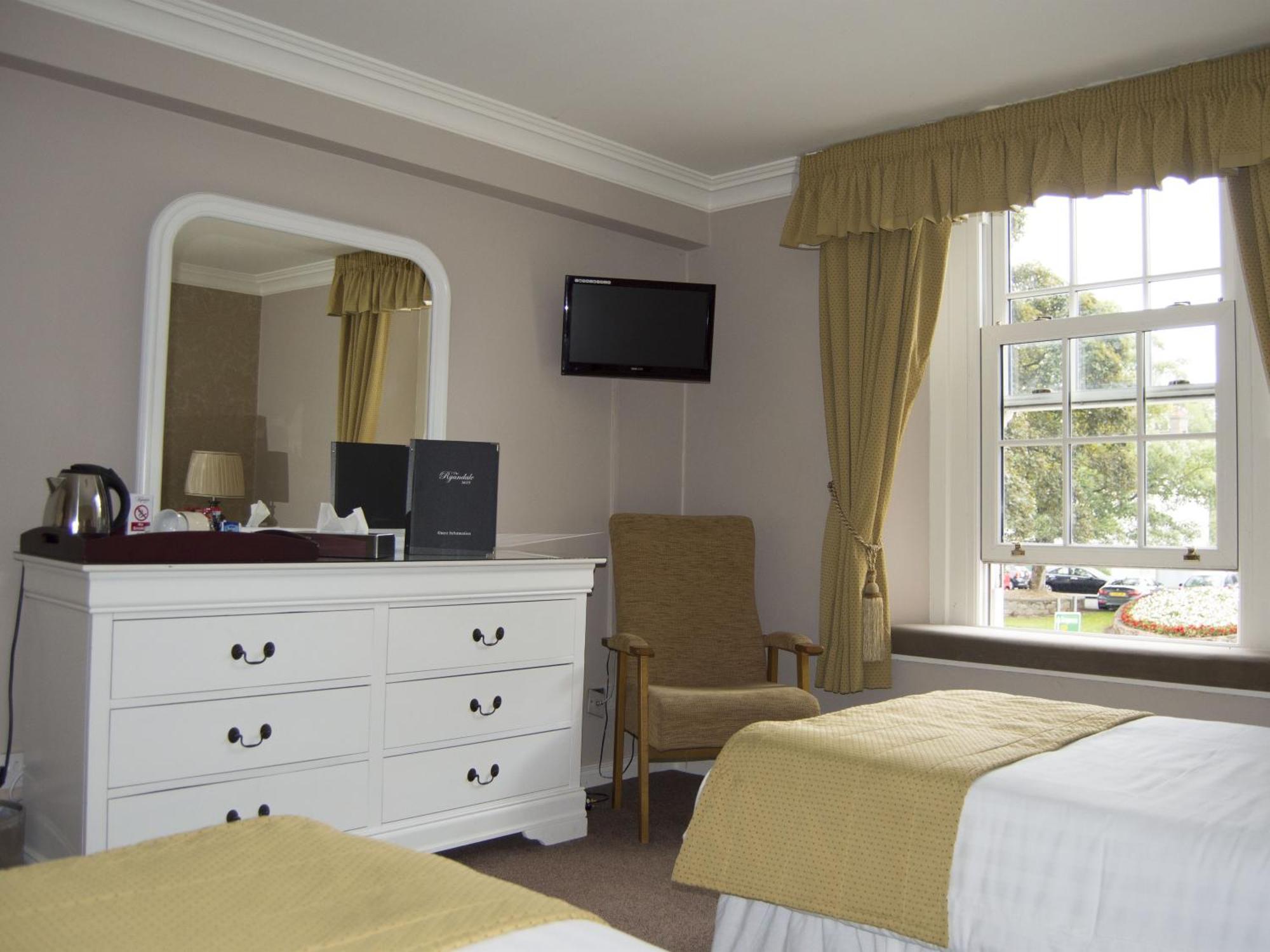 The Ryandale Inn Данґаннон Номер фото